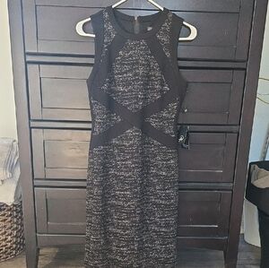 Adrianna Papell Black and Gray Sleeveless Midi Dress